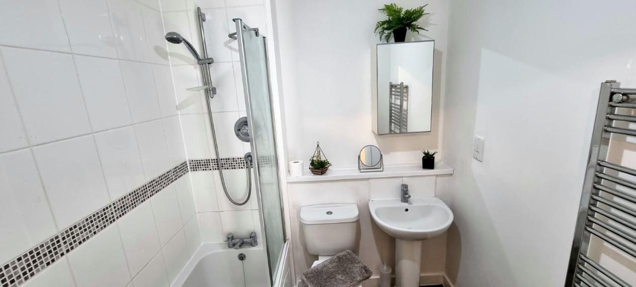 360 Serviced Accommodations - Colchester Marine Quay - 1 Double Bedroom Apartment Exteriör bild