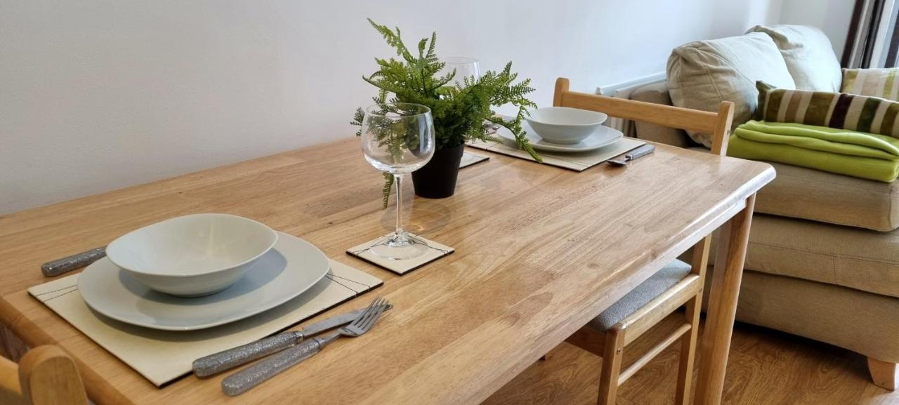 360 Serviced Accommodations - Colchester Marine Quay - 1 Double Bedroom Apartment Exteriör bild