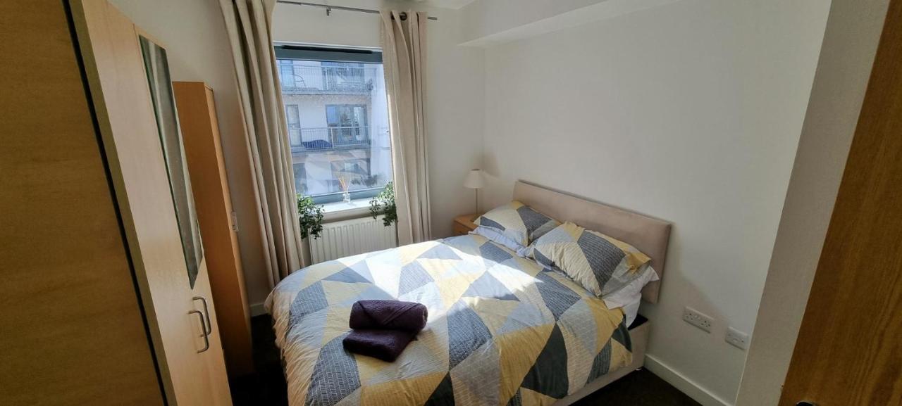 360 Serviced Accommodations - Colchester Marine Quay - 1 Double Bedroom Apartment Exteriör bild